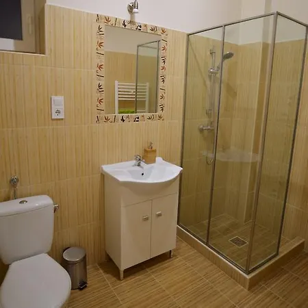 Zsolnay Apartmanhaz Exotic *